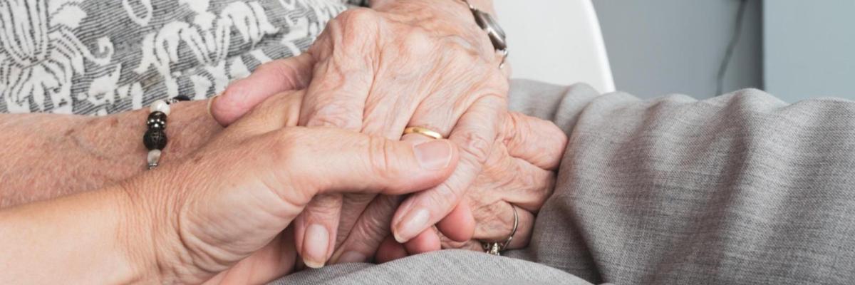 pixabay_sabinevanerp-hands-4344711